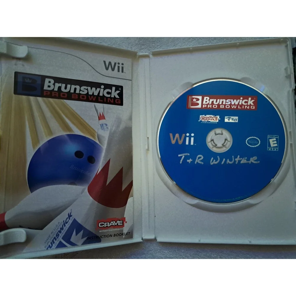 Brunswick Pro Bowling Nintendo Wii Game Crave Entertainment Complete CIB